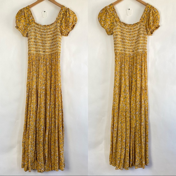 Storia Dresses & Skirts - Storia Floral Maxi Dress Small